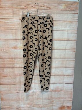 Marimekko Beige Leggings with Black Floral Print